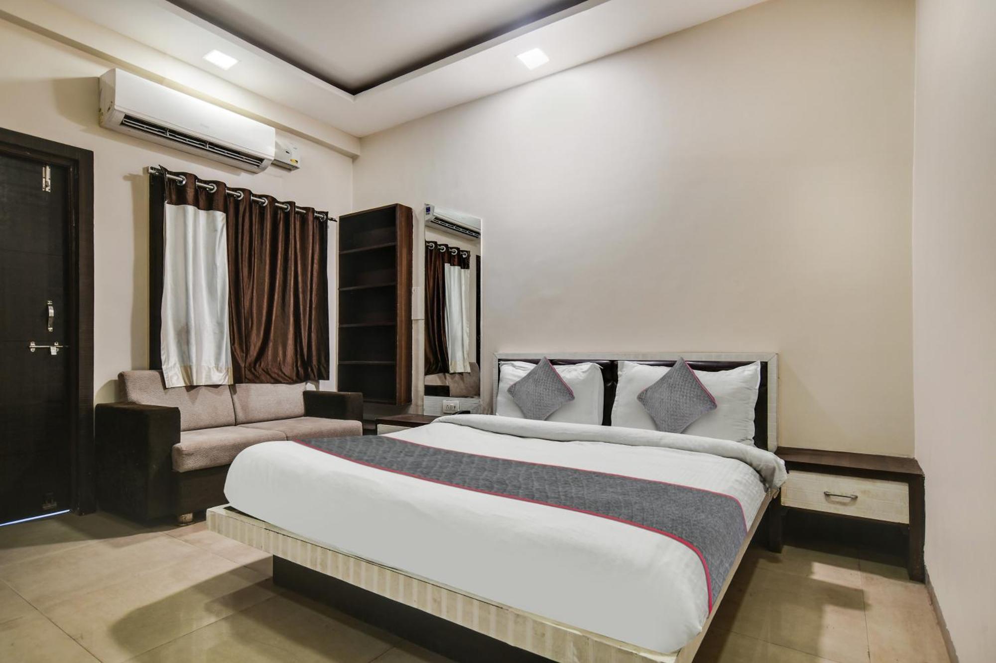 Townhouse Prime Stay Indore Bagian luar foto
